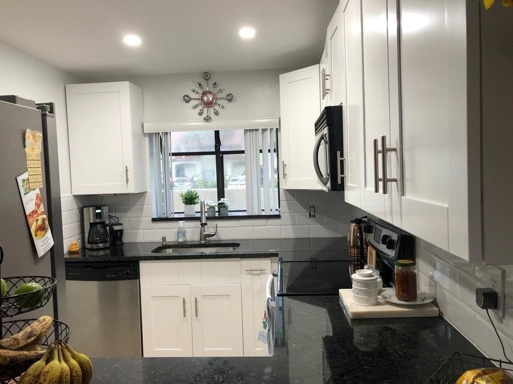 1603 Congressional Way Unit 1603 - Photo 3 of 15