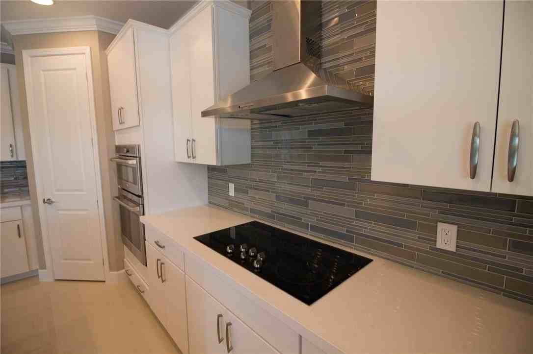 7445 Nw 109th Way - Photo 6 of 40