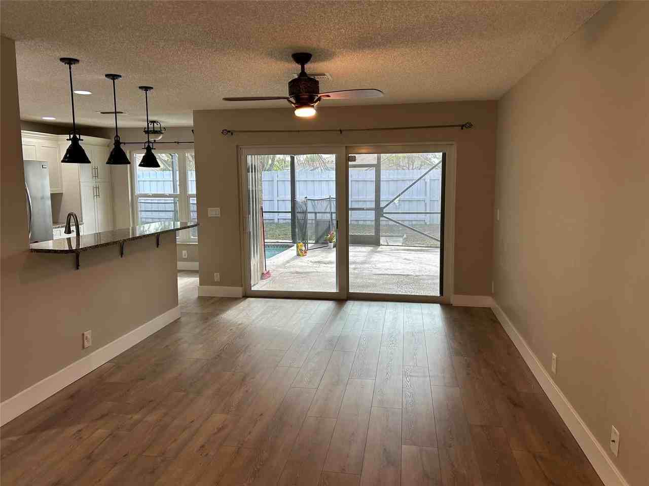 7430 Ashley Shores Cir - Photo 5 of 24