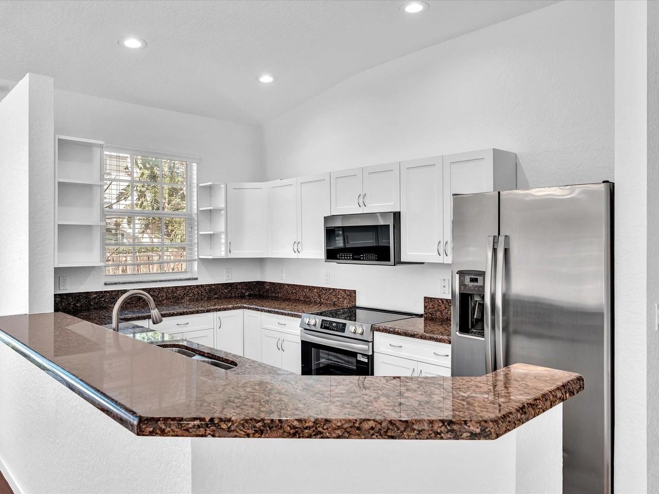 2807 Frederick Blvd - Photo 5 of 49