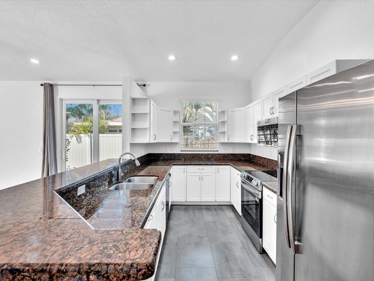 2807 Frederick Blvd - Photo 6 of 49