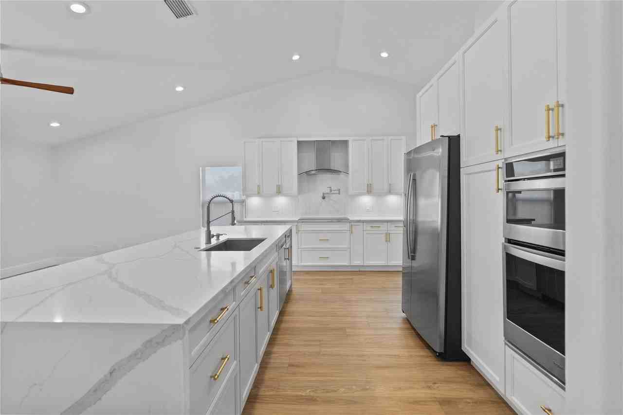 17870 Sw 4th Ct - Photo 6 of 39