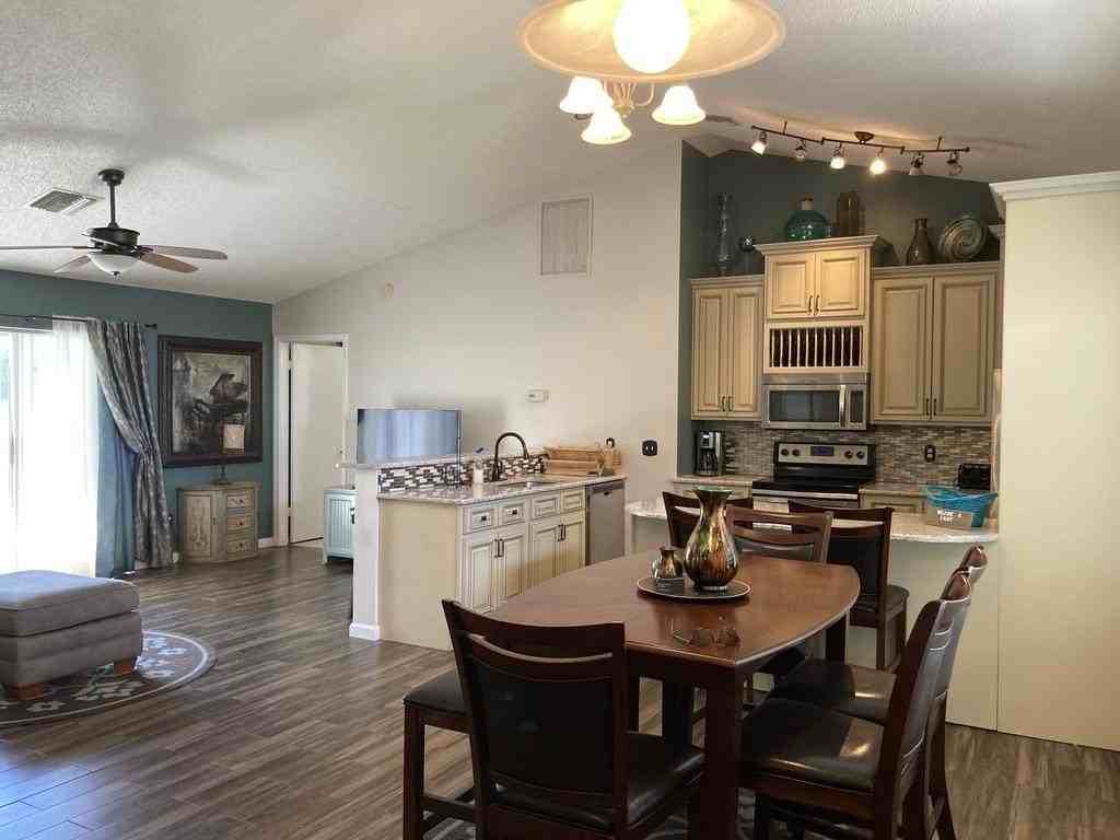 13016 Meadowbreeze Dr - Photo 6 of 26