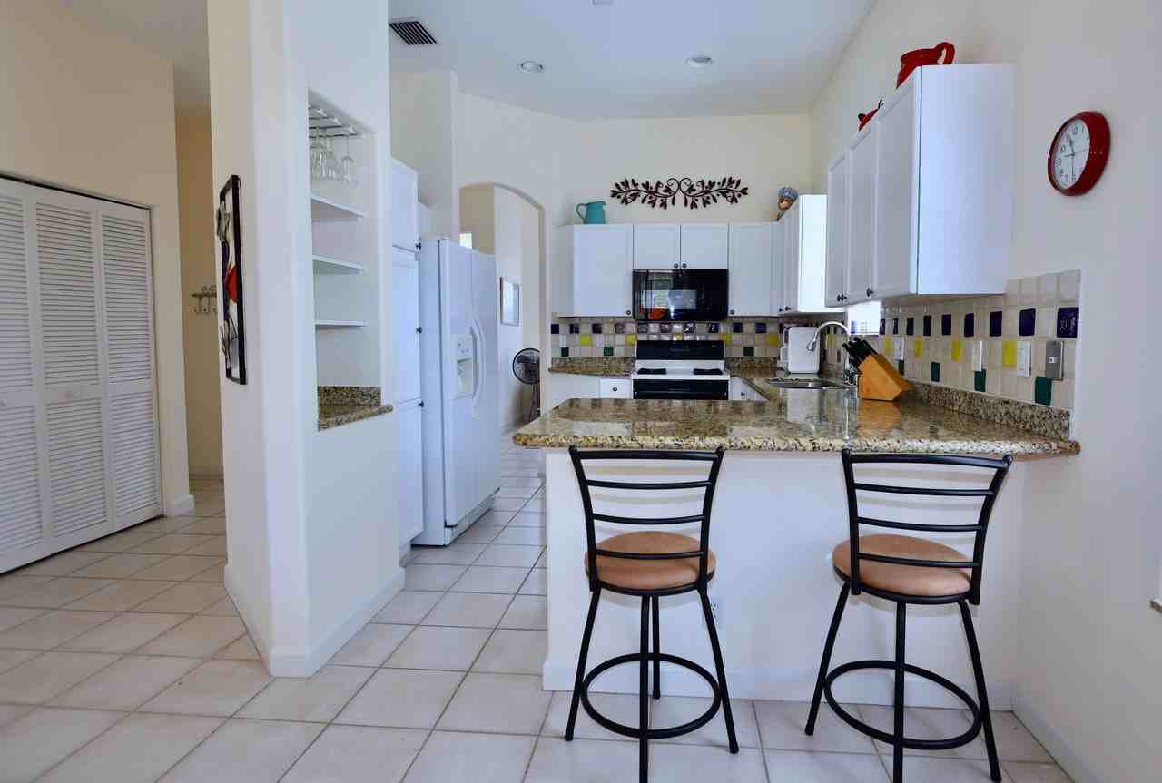 77 Spyglass Way - Photo 3 of 17