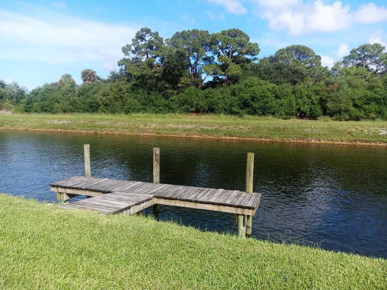 24 Hastings Ln - Photo 4 of 17