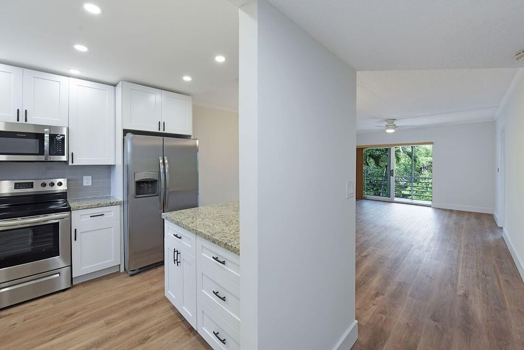 1400 Ne 57th Ct #205 - Photo 5 of 29