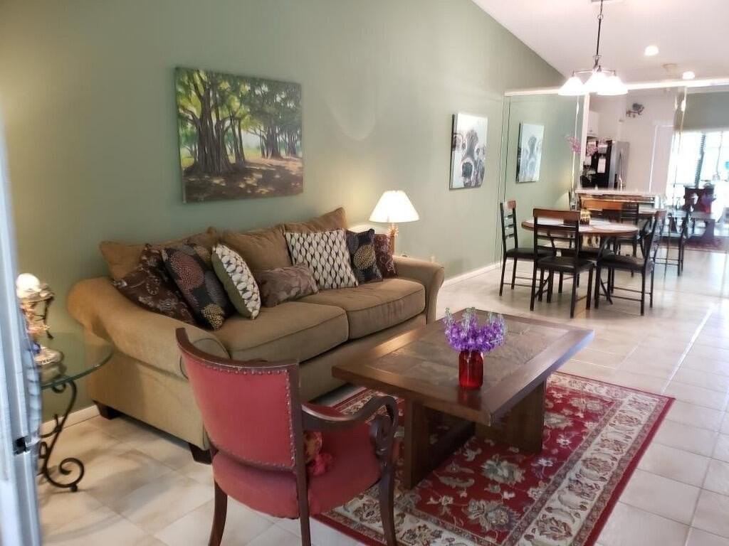 18859 Candlewick Dr - Photo 7 of 19