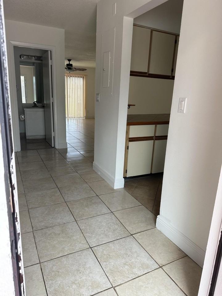 4703 Pier Dr Unit 4703 - Photo 2 of 21