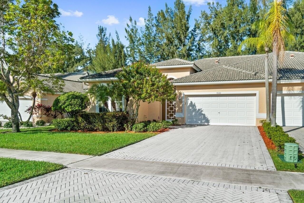 7940 Rockford Rd - Photo 3 of 29