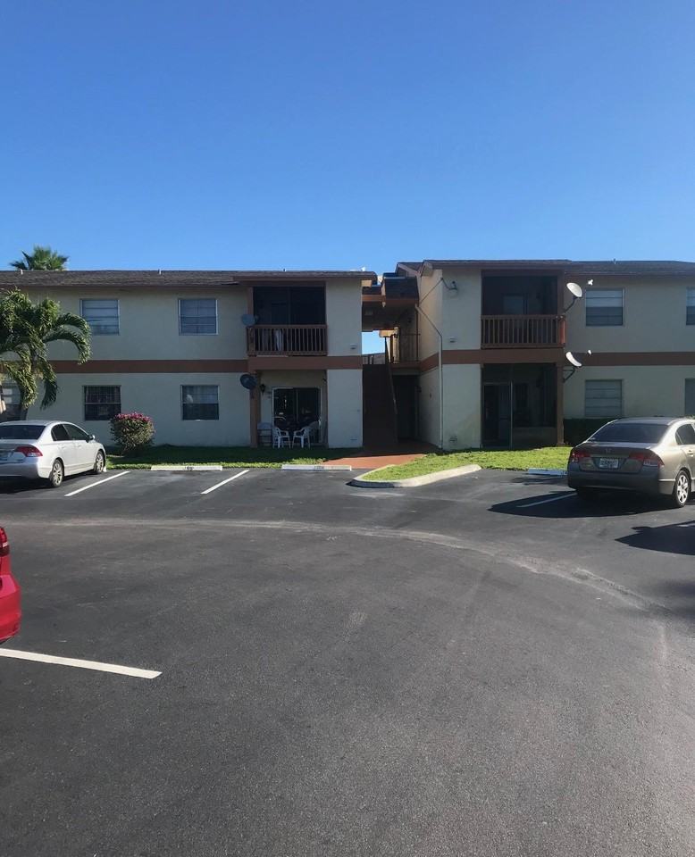 1830 Abbey Rd Apt 105