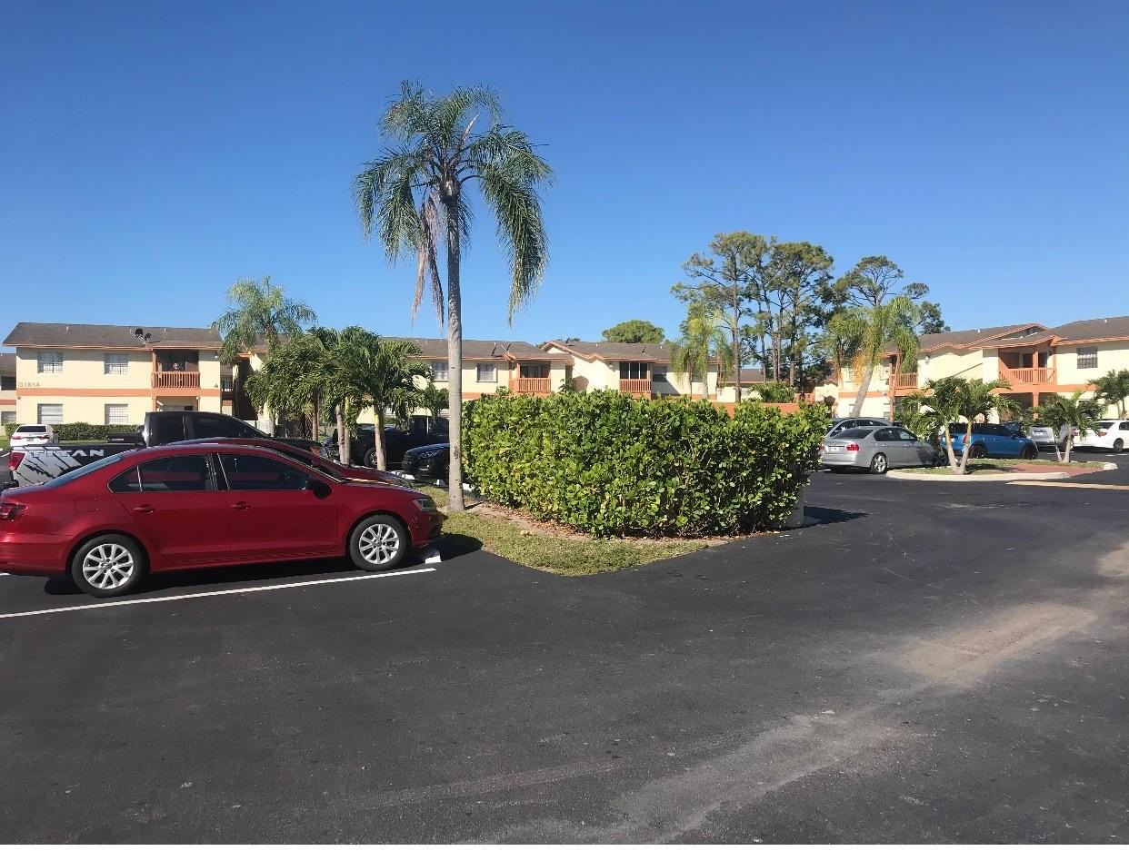 1830 Abbey Rd Apt 105 - Photo 2 of 13