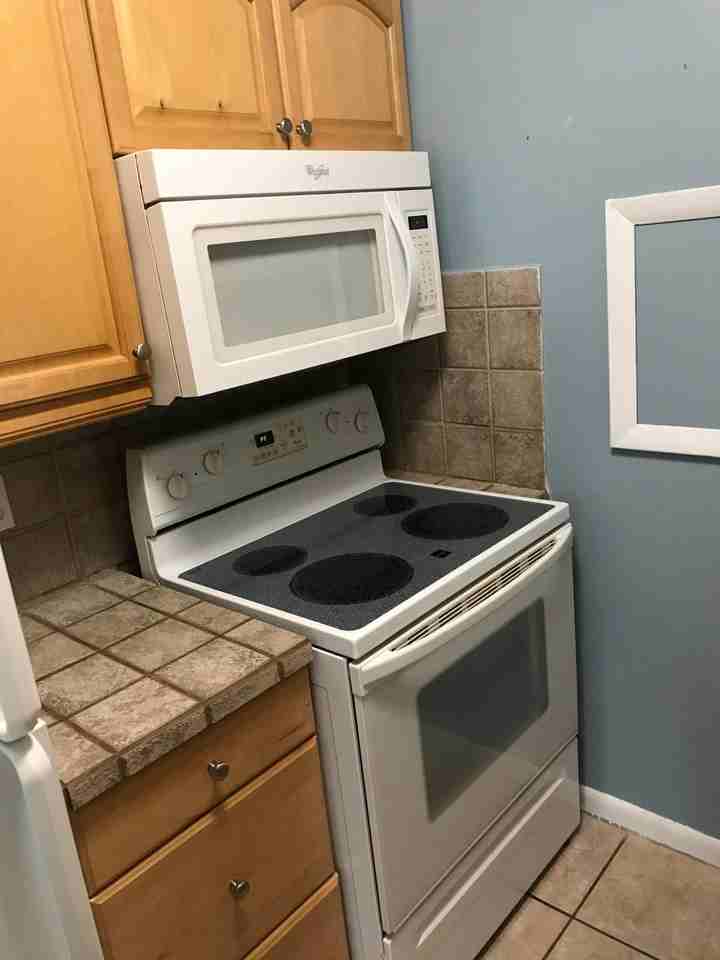 1830 Abbey Rd Apt 105 - Photo 4 of 13