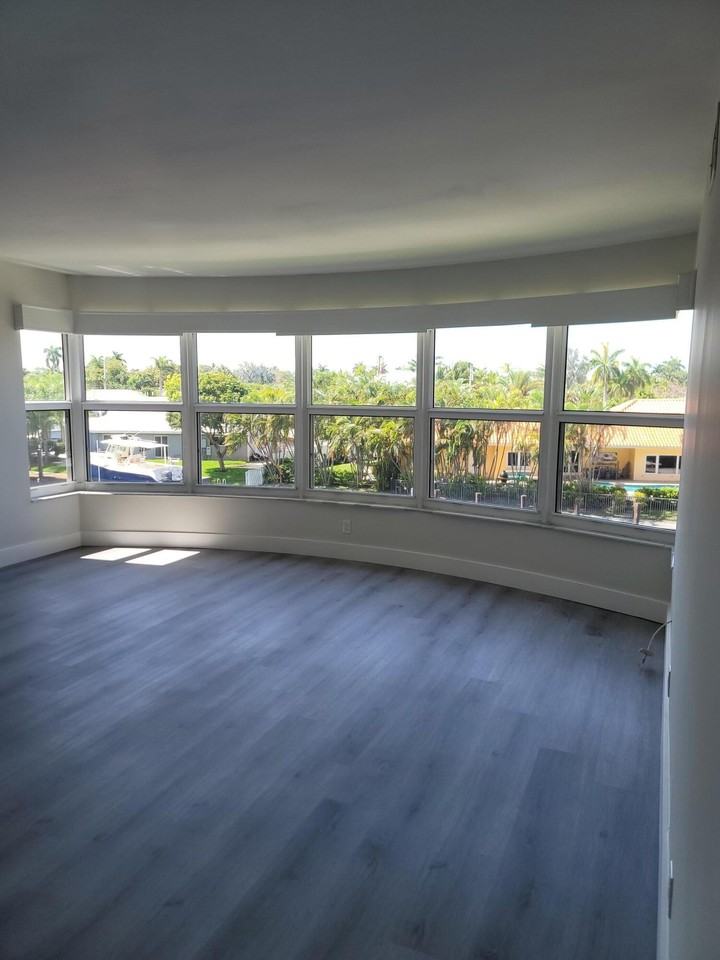 3031 Ne 51st St Apt 305w - Photo 3 of 30