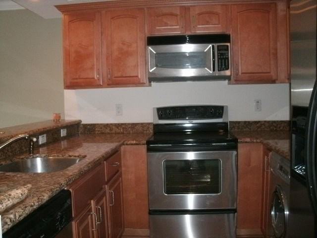 150 Ne 15th Ave Apt 248 - Photo 6 of 9