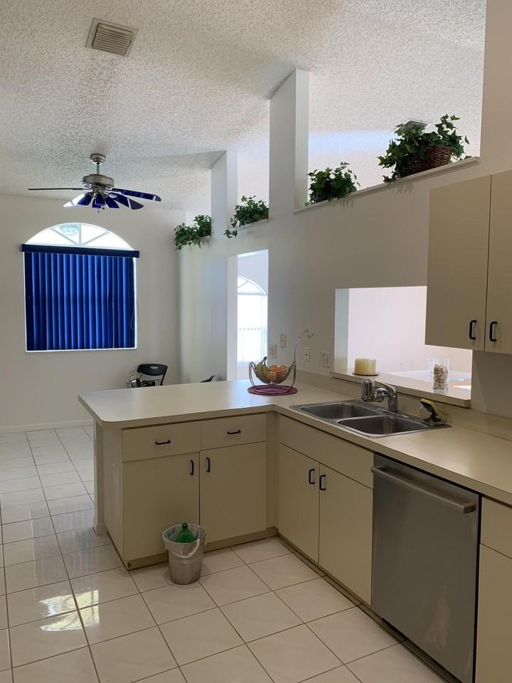 202 Wedgewood Cir - Photo 7 of 32