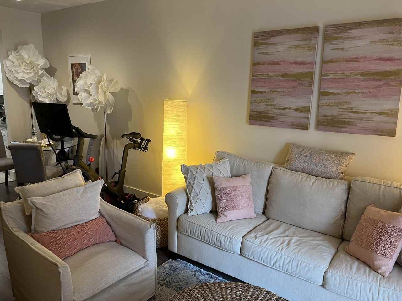 1152 University Blvd Apt 12 - Photo 4 of 21