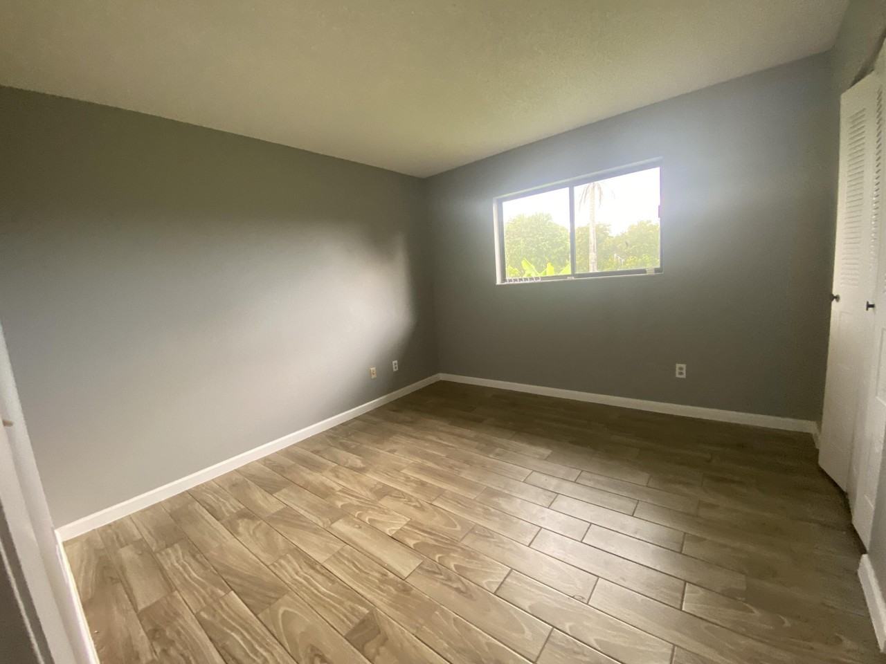 473 Sw Whitmore Dr - Photo 4 of 5