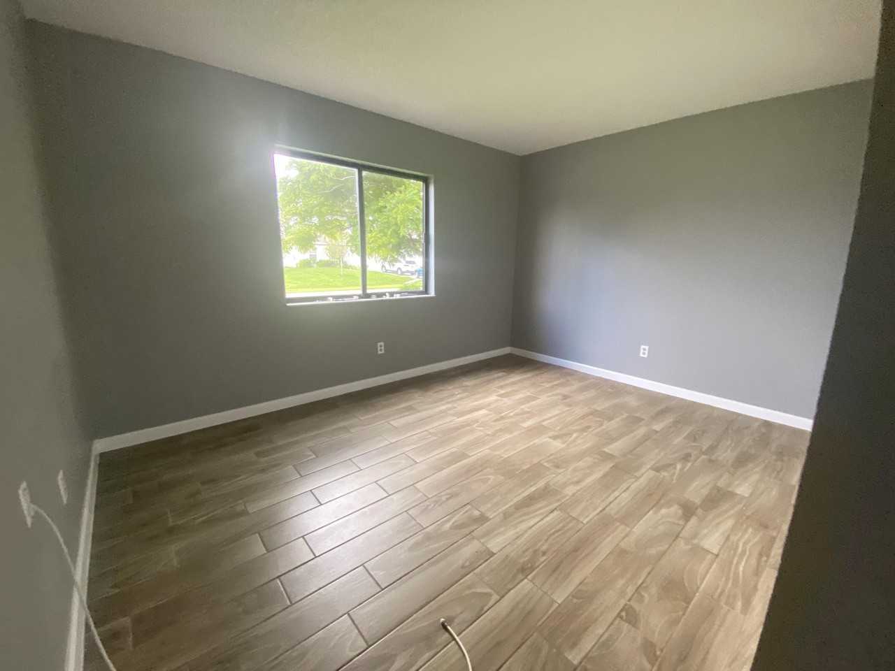 473 Sw Whitmore Dr - Photo 5 of 5