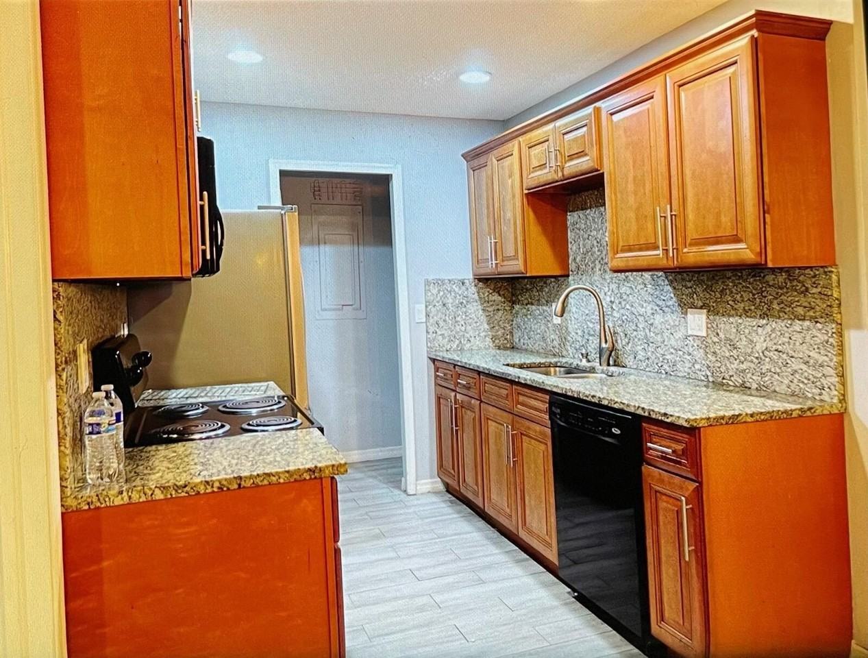 11881 Sturbridge Ln - Photo 5 of 20