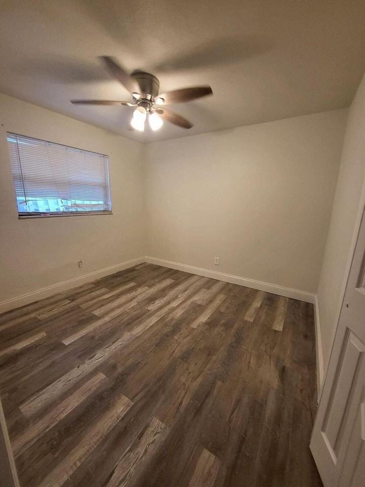 105 Sw 12th Ave Unit 107b - Photo 4 of 6