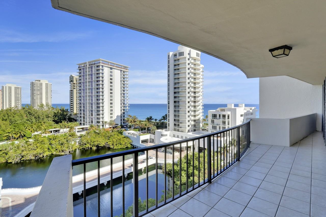 4200 N Ocean Dr #2-1005 - Photo 2 of 50