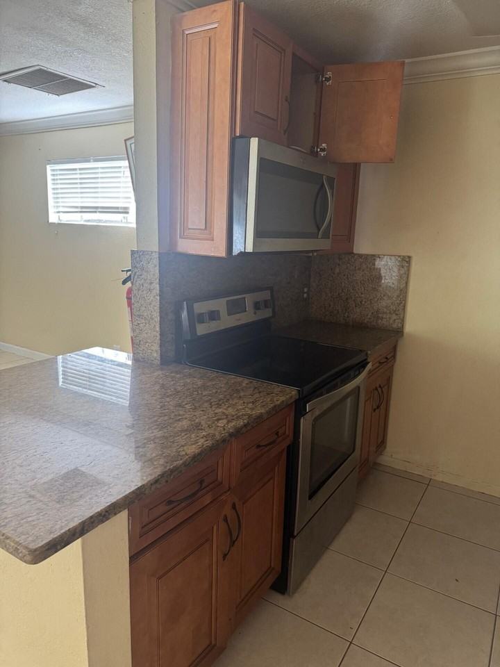 16 Crossings Cir Apt H - Photo 7 of 15