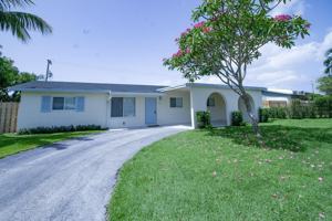 featured image of 214 Sw 3rd St