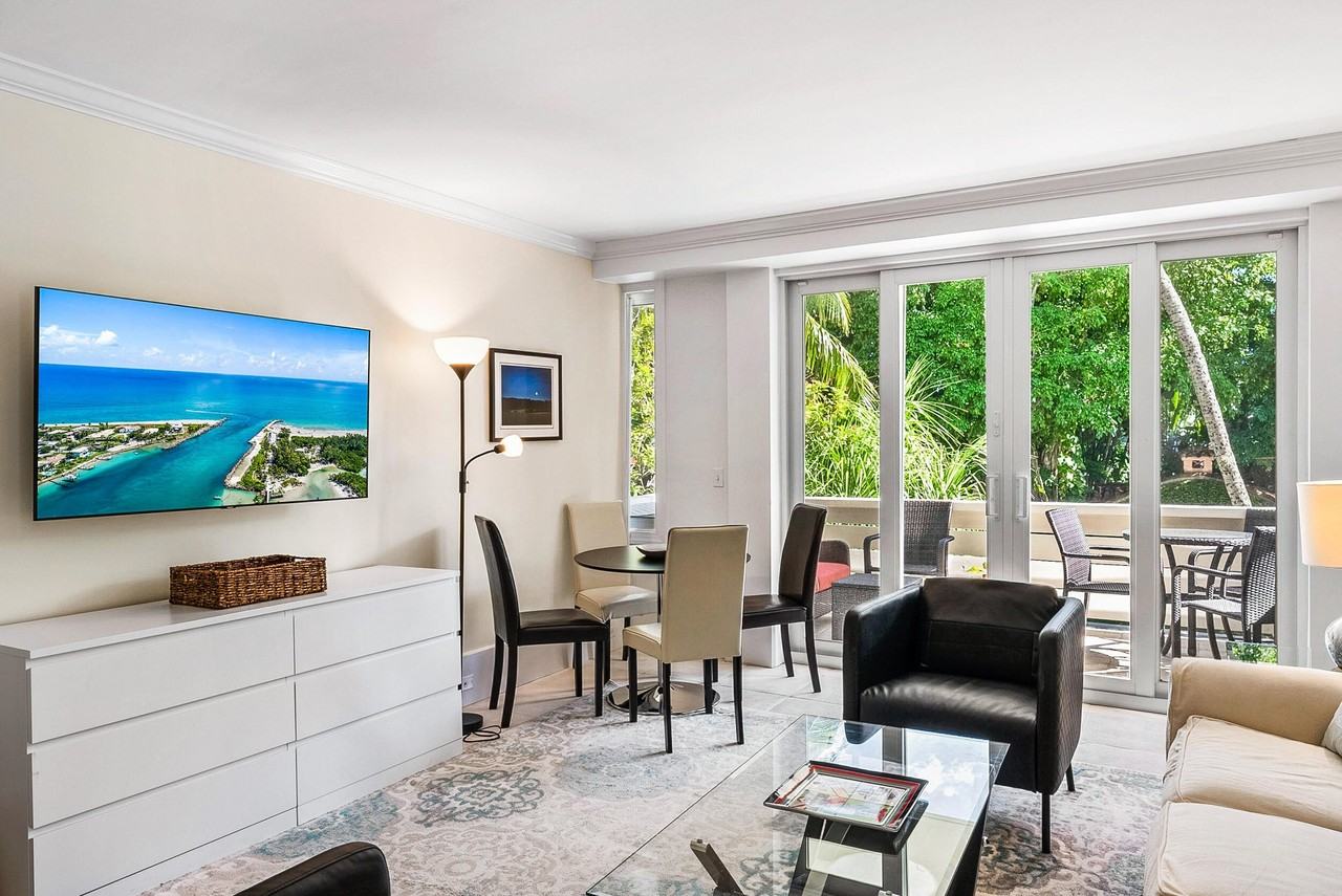 455 Worth Ave Apt 201 - Photo 2 of 19