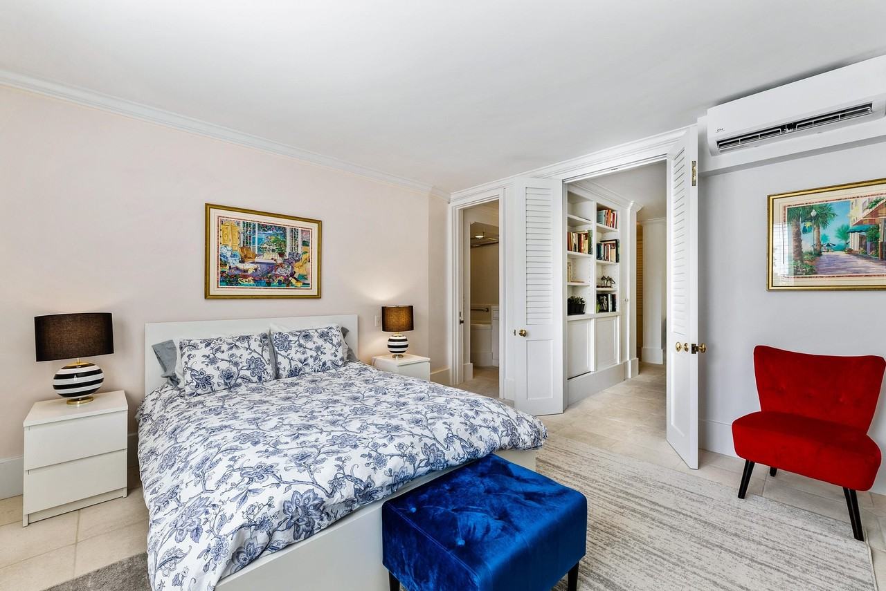 455 Worth Ave Apt 201 - Photo 6 of 19