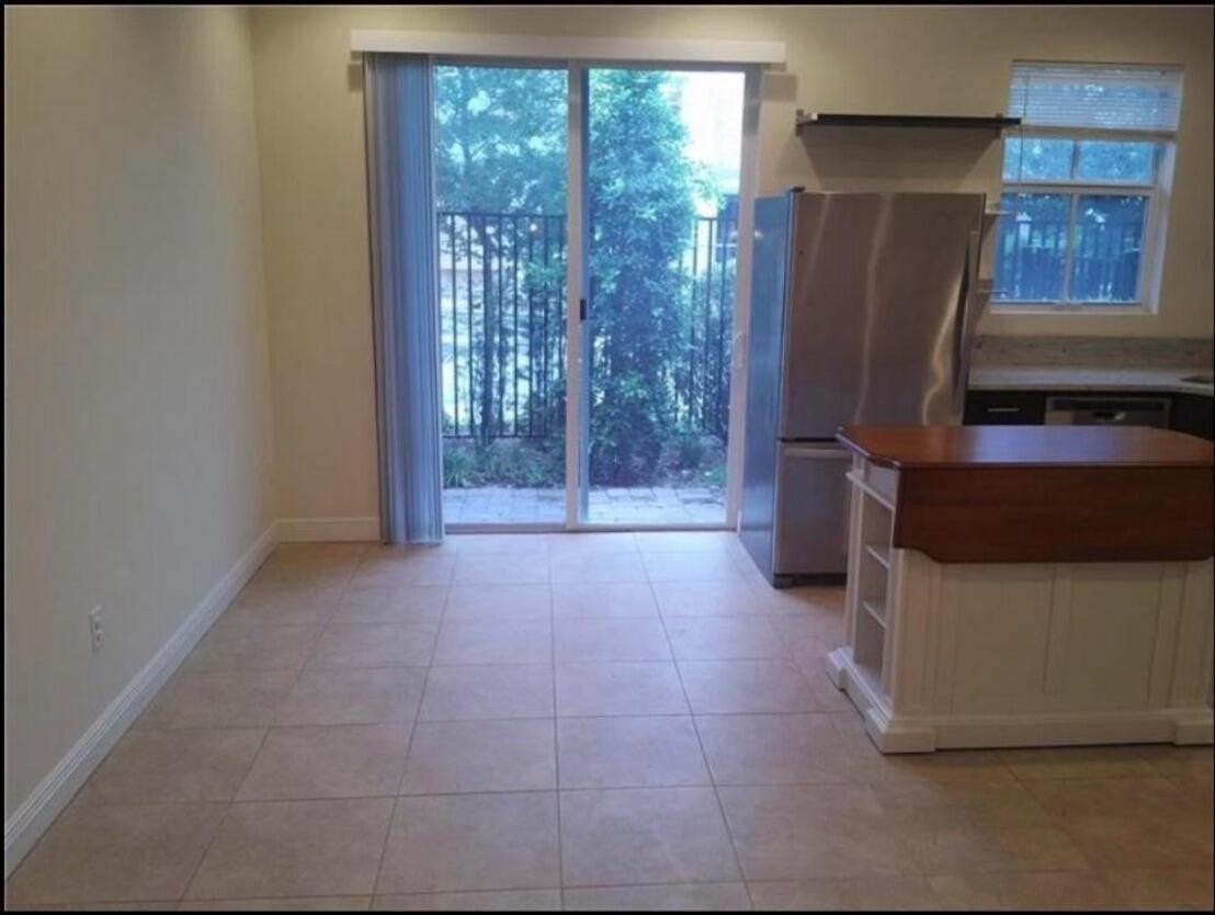 6996 Long Pine Cir - Photo 3 of 8