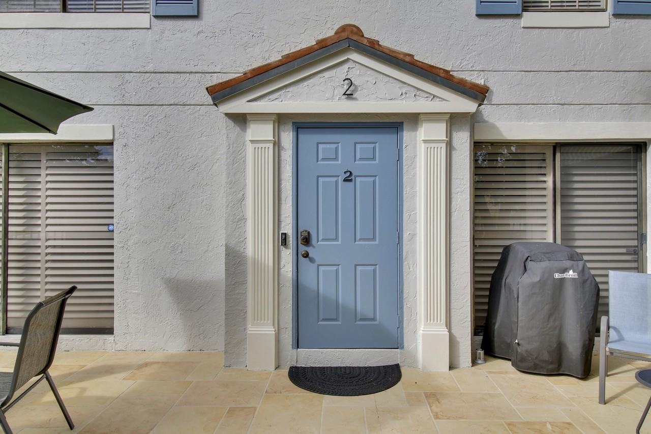 377 Prestwick Ln Apt 2 - Photo 7 of 41