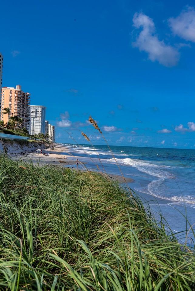 5060 N Ocean Dr - Photo 7 of 30