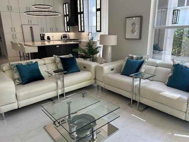 127 Sunset Cove Ln - Photo 5 of 33