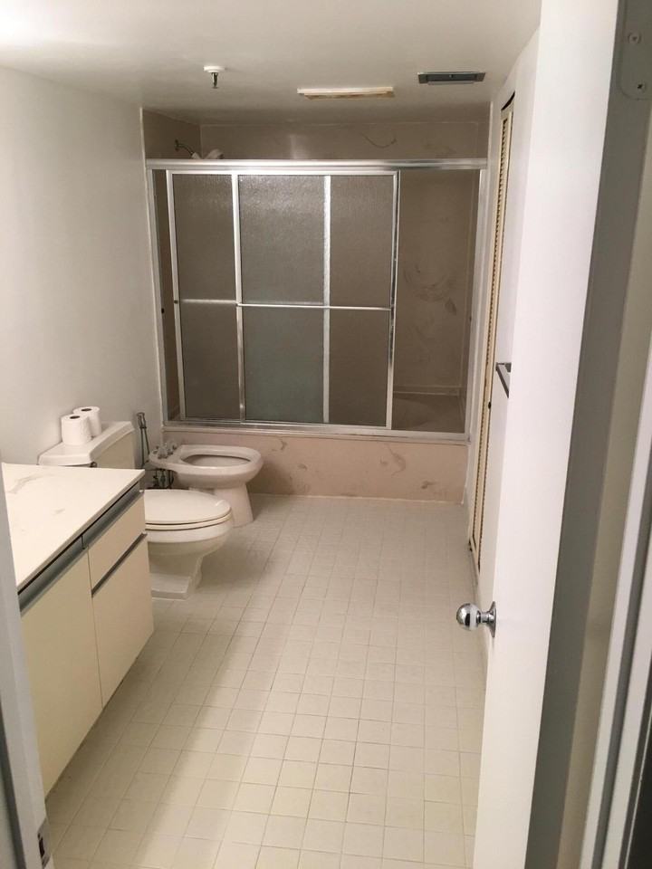 5280 Nw 2nd Ave Apt 213 - Photo 6 of 17