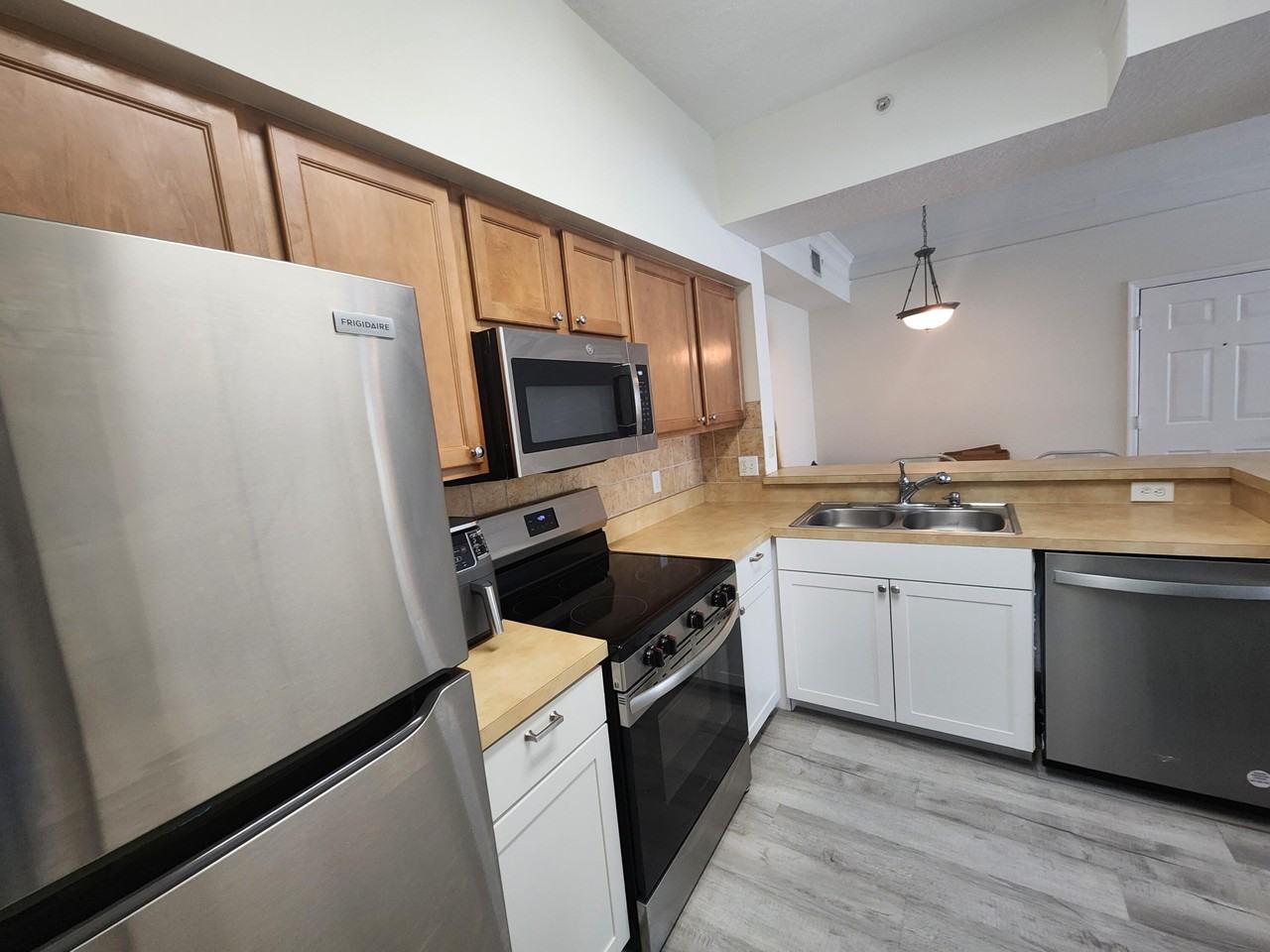 2103 Myrtlewood Cir E Unit 2103 - Photo 4 of 26