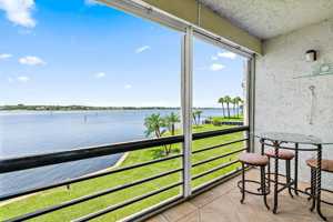 featured image of 1950 Sw Palm City Rd Apt 1202