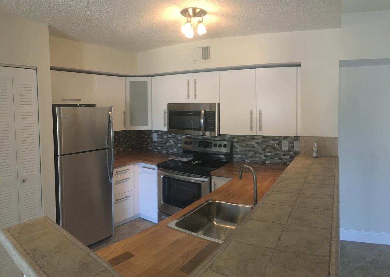 1721 Village 303 Boulevard - Photo 7 of 13