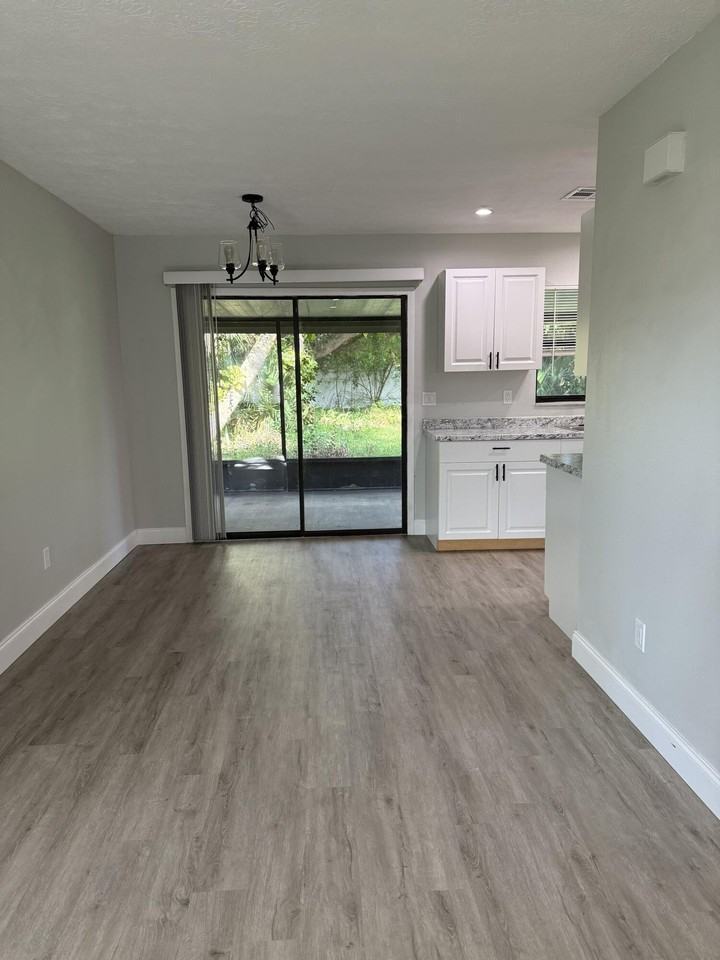 1931 Sw Beekman St - Photo 4 of 11