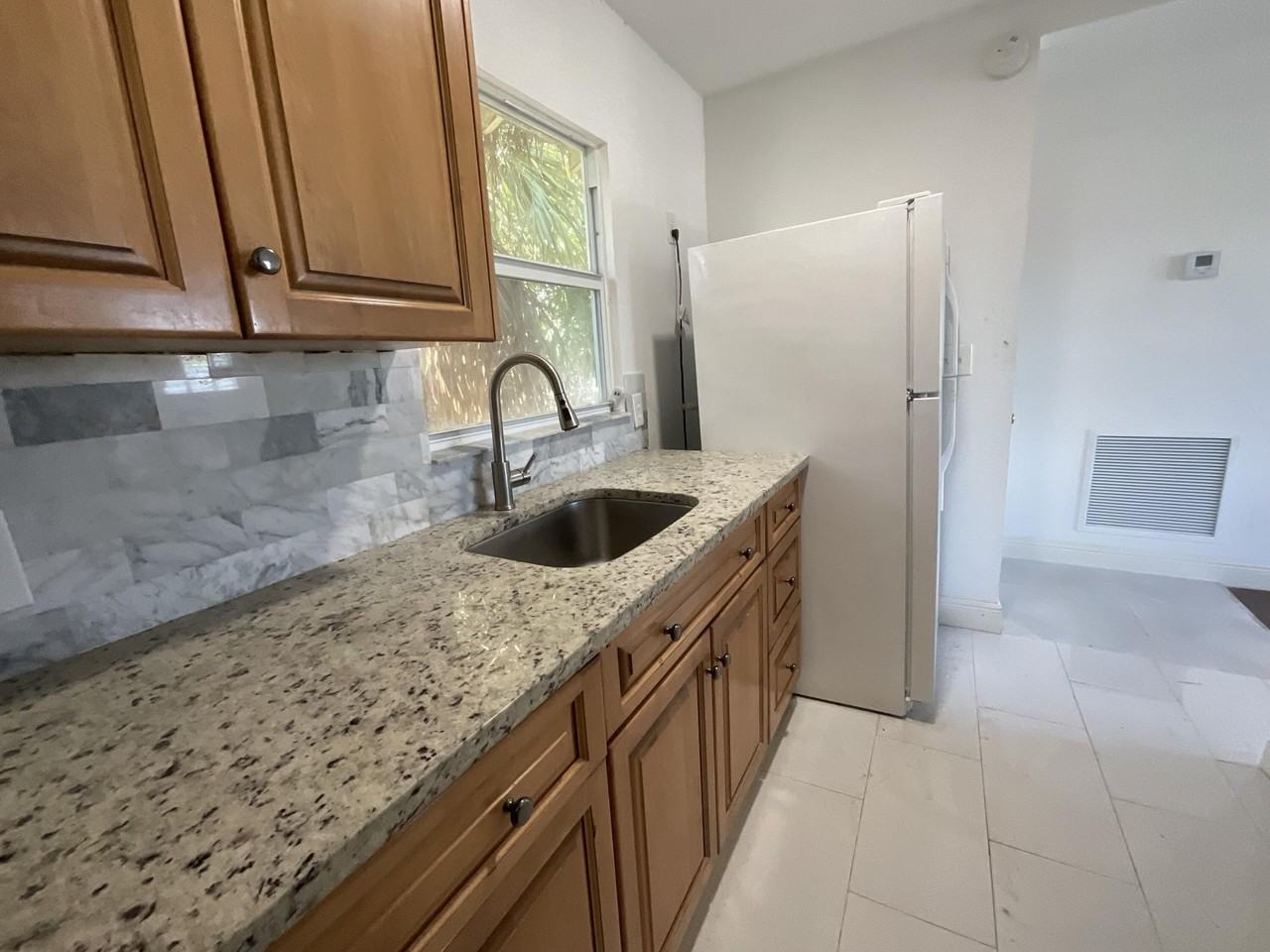 3009 Georgia Ave - Photo 6 of 20