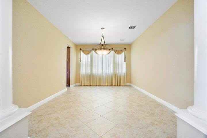 11812 Windmill Lake Dr - Photo 5 of 50