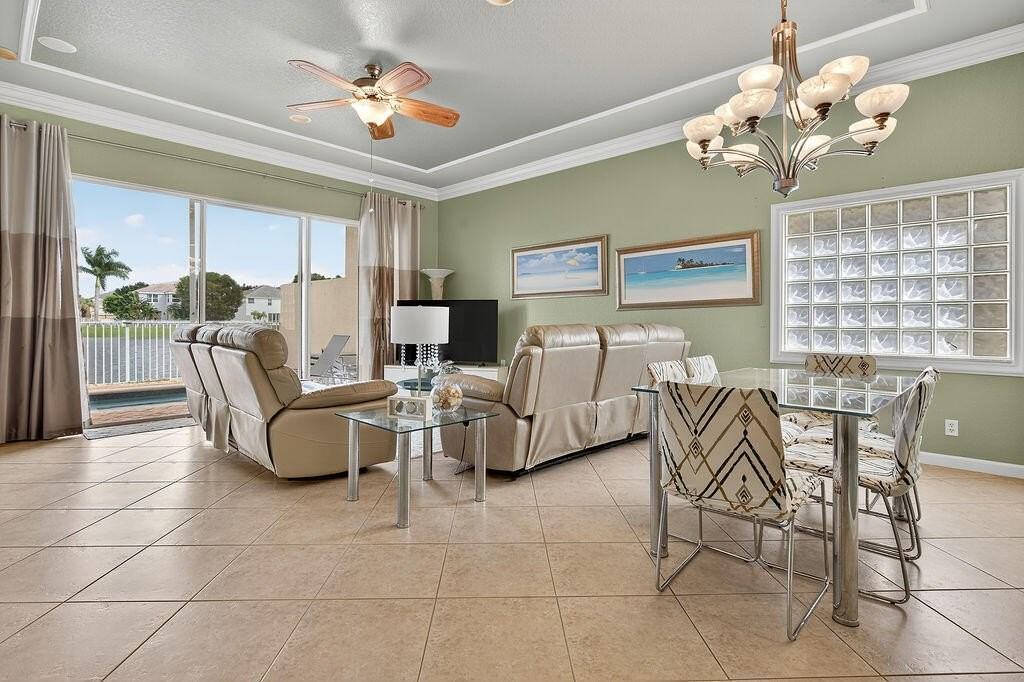 212 Berenger Walk - Photo 3 of 33