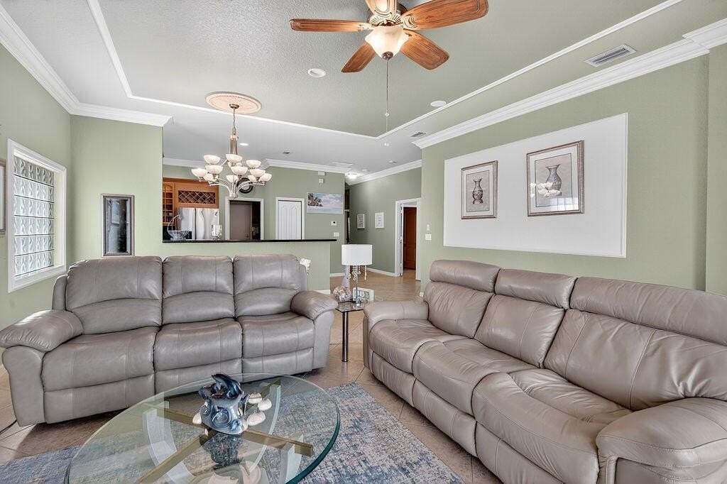 212 Berenger Walk - Photo 5 of 33