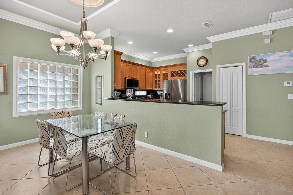 212 Berenger Walk - Photo 6 of 33