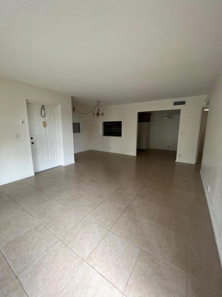 801 Sky Pine Way Apt B1 - Photo 3 of 17