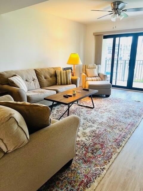 1201 Seafarer Cir Apt 204 - Photo 7 of 17