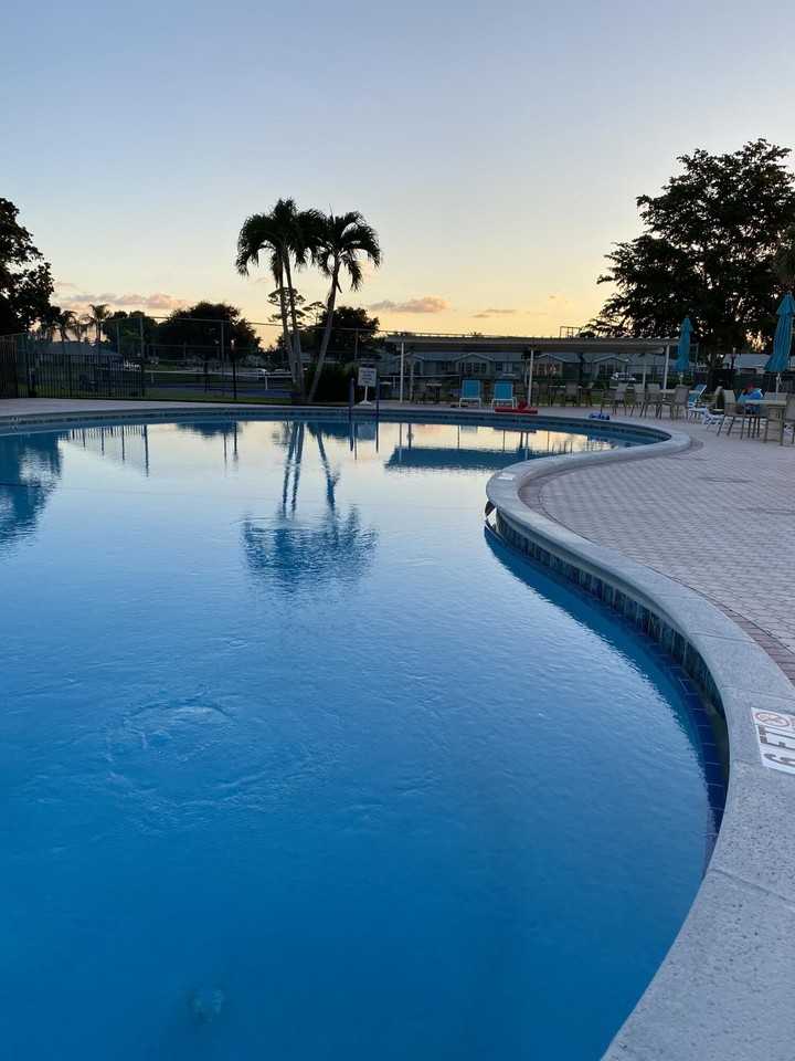 14364 Canalview Dr Apt B - Photo 5 of 6