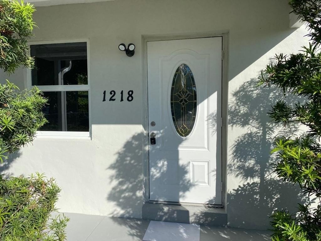 1218 S B St - Photo 5 of 30