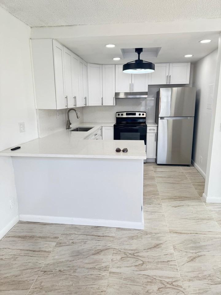 266 Burgundy F Unit 266 - Photo 2 of 14