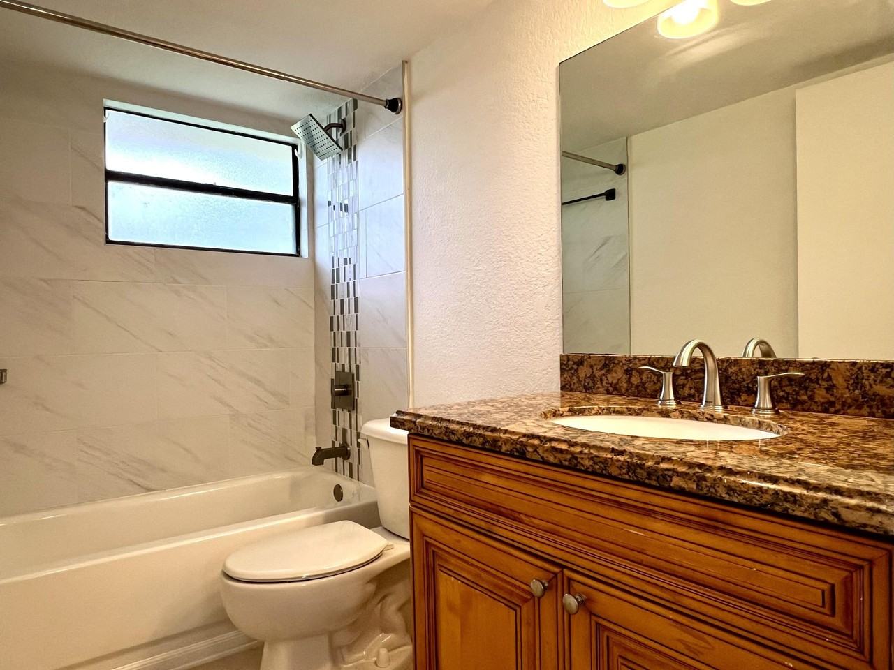 1581 Balfour Point Dr Apt E - Photo 6 of 19