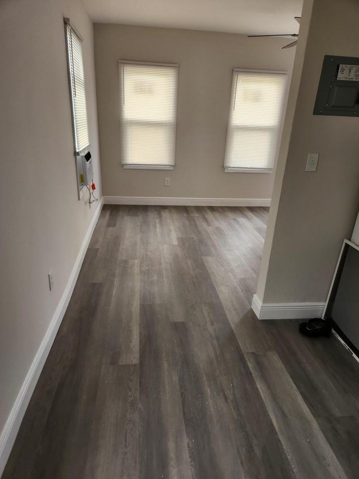 405 2nd Ave S - Photo 6 of 14